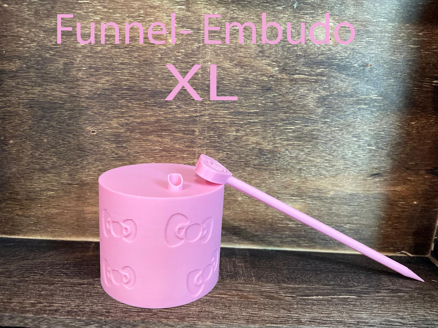 Funnel - Embudo XL con dibujos animados grabados en 3d